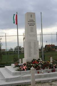 Elkészült köztéri kőemlékmű